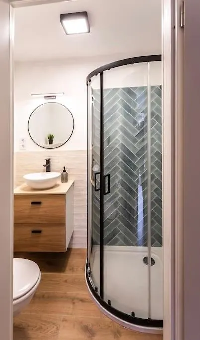 Tilia Apartment Budapesta 0*,